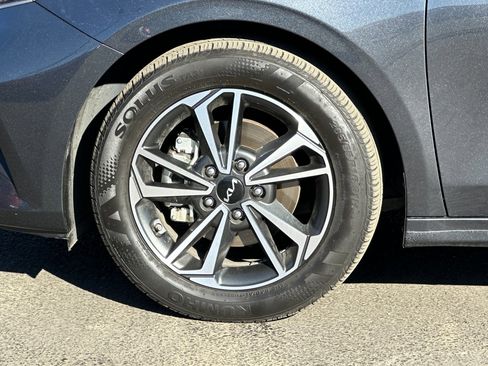 Used 2023 Kia Forte LXS w/ LXS Technology Package image 24