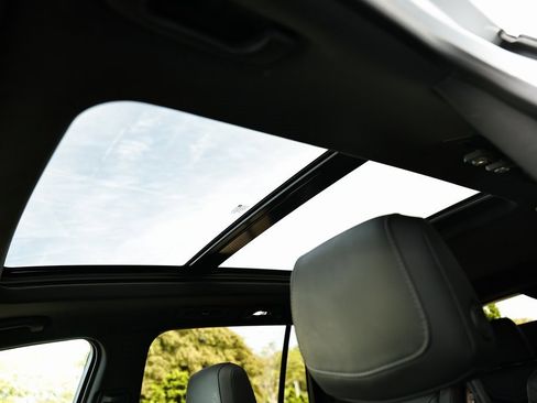 Used 2024 Cadillac XT6 Premium Luxury w/ Technology Package image 21