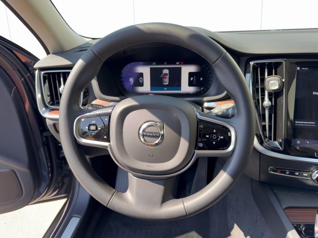 Used 2024 Volvo S60 B5 Plus w/ Climate Package FWD image 10