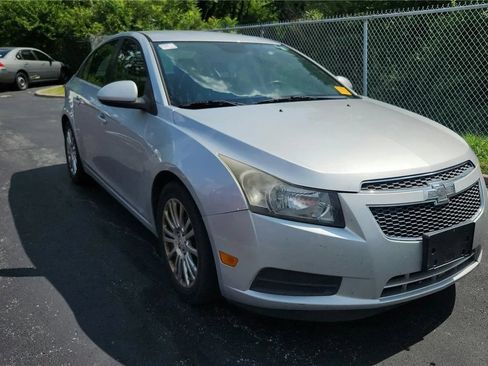Used 2013 Chevrolet Cruze Eco FWD image 8