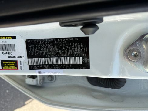 Used 2022 Toyota Camry SE w/ Carpet Mat Package (TMS) image 24