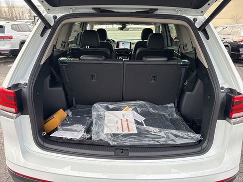 New 2026 Volkswagen Atlas SE image 16