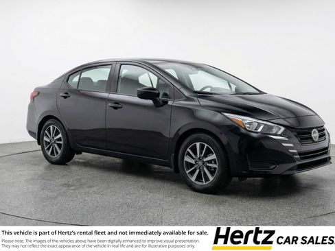 Used 2025 Nissan Versa SV image 1