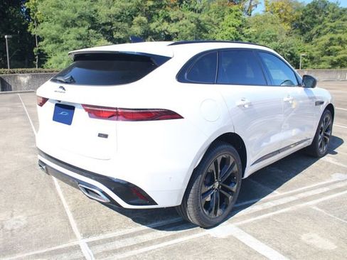 New 2026 Jaguar F-PACE R-Dynamic S image 2