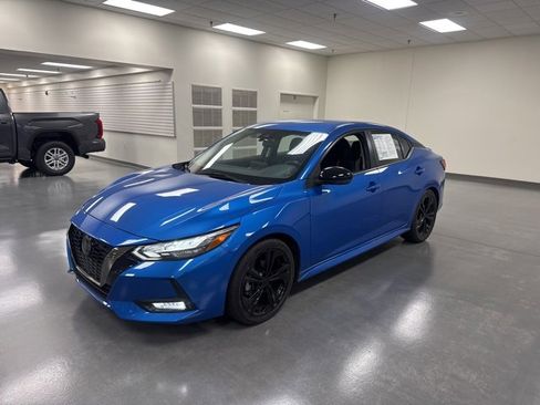 Used 2023 Nissan Sentra SR image 3