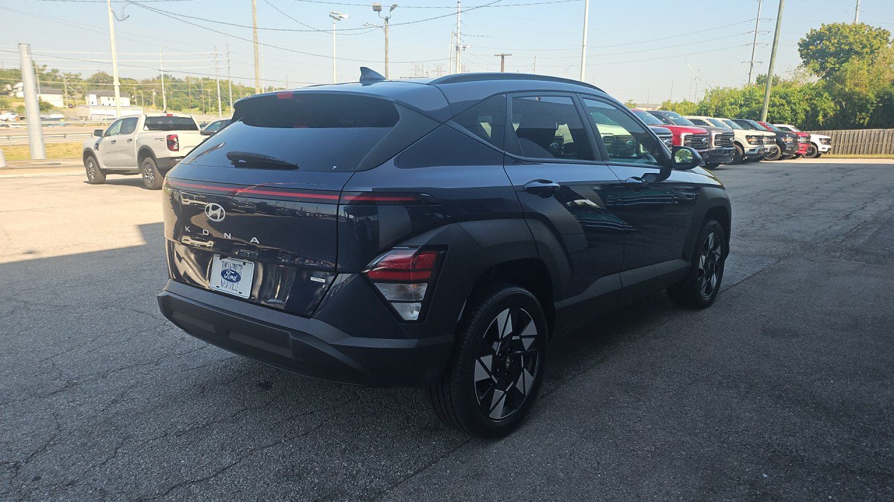 Used 2025 Hyundai Kona SEL AWD/4WD image 5