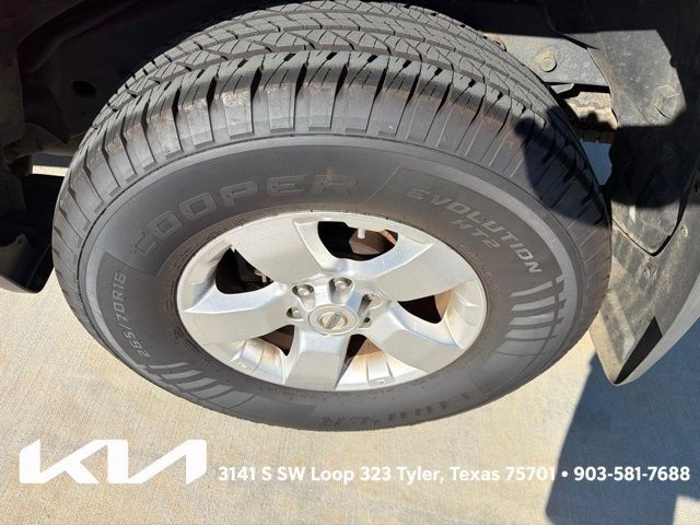Used 2011 Nissan Xterra S AWD/4WD image 6