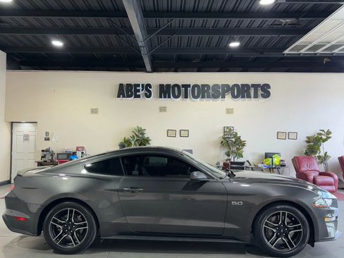 Used 2020 Ford Mustang GT image 4