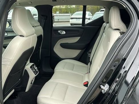 Used 2021 Volvo XC40 T5 Inscription AWD/4WD image 22