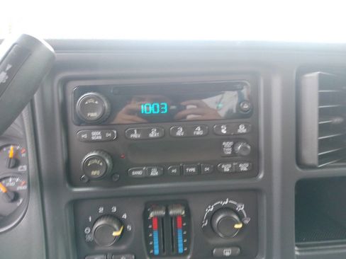 Used 2007 Chevrolet Silverado 1500 LT w/ Extended Cab Value Package AWD/4WD image 39