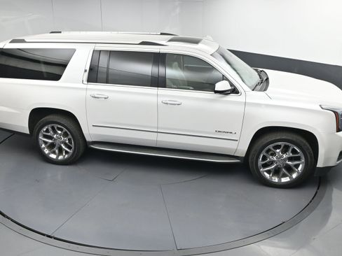Used 2018 GMC Yukon XL Denali w/ Open Road Package AWD/4WD image 45