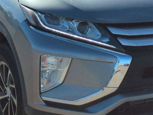 Used 2020 Mitsubishi Eclipse Cross ES image 10