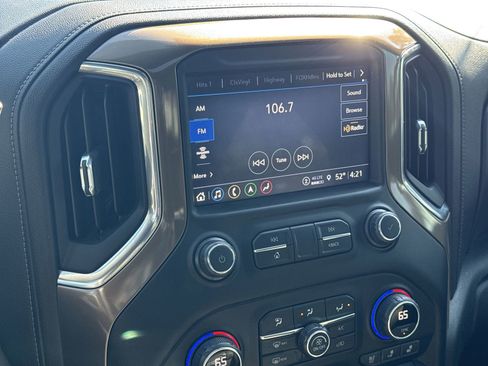 Used 2021 Chevrolet Silverado 3500 High Country image 23