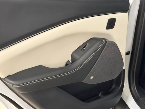 Used 2022 Ford Mustang Mach-E Premium RWD image 40