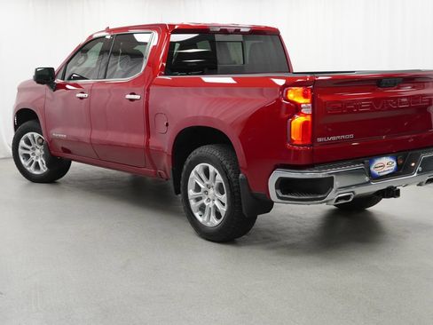 Used 2023 Chevrolet Silverado 1500 LTZ w/ Technology Package AWD/4WD image 5
