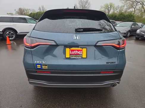 Used 2024 Honda HR-V Sport image 4