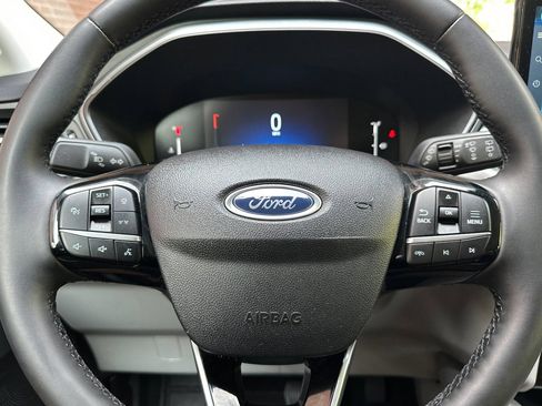 Used 2024 Ford Escape Active AWD/4WD image 24
