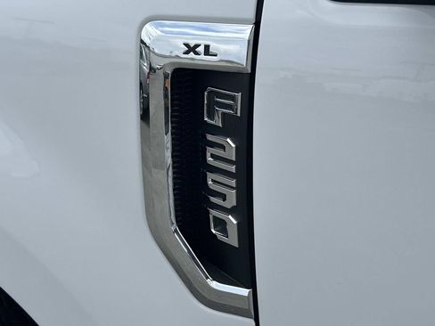 Used 2020 Ford F250 XL w/ Power Equipment Group AWD/4WD image 26