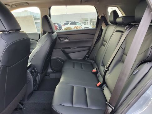 New 2026 Nissan Rogue SV image 9