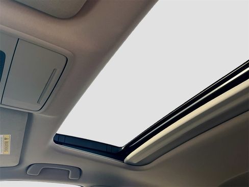 Used 2024 Honda Civic Touring image 22