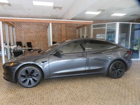 Used 2024 Tesla Model 3 Long Range RWD image 78