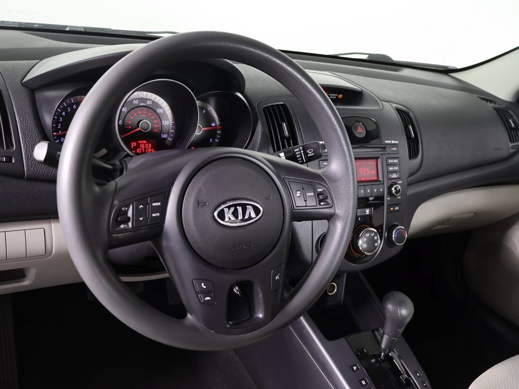 Used 2010 Kia Forte EX FWD image 18