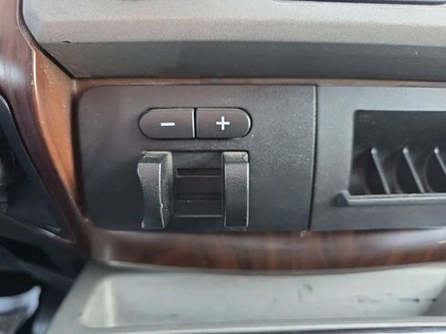 Used 2016 Ford F350 Lariat w/ Lariat Ultimate Package image 28