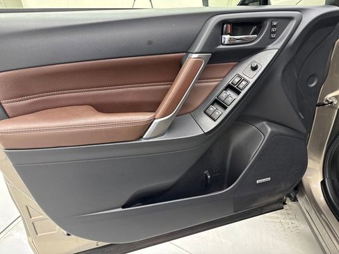 Used 2017 Subaru Forester 2.5i Touring image 11