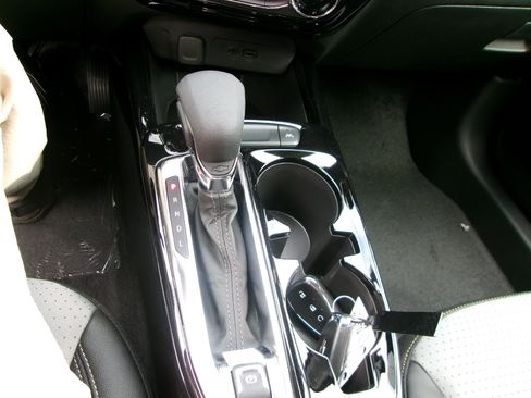 New 2026 Chevrolet Trax LT image 18