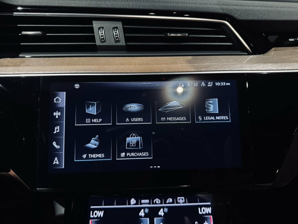 Used 2024 Audi Q8 e-tron Premium AWD/4WD image 16