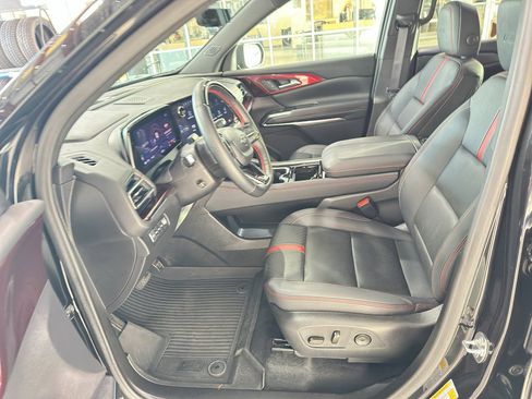Used 2024 Chevrolet Traverse RS w/ LPO, Floor Liner Package image 19