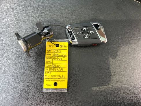 Used 2021 Volkswagen Atlas SEL AWD/4WD image 32