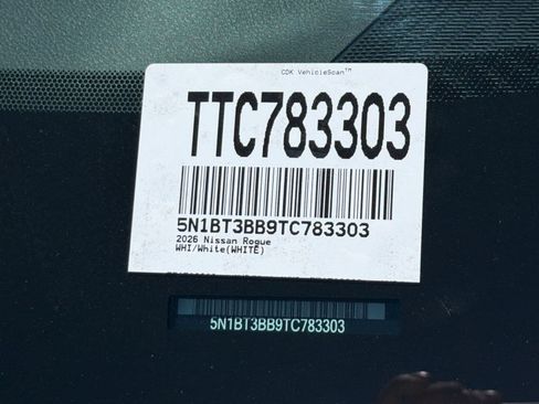 Used 2026 Nissan Rogue SV AWD/4WD image 24