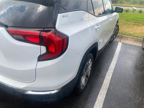 Used 2018 GMC Terrain SLT w/ Preferred Package FWD image 10