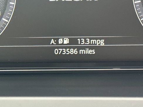 Used 2020 Jaguar E-PACE R-Dynamic SE image 34