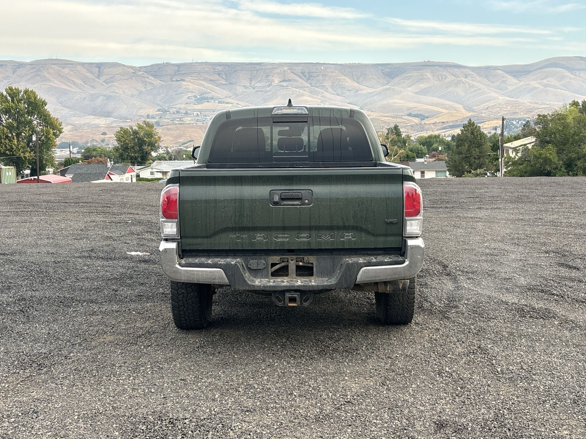 Certified 2022 Toyota Tacoma TRD Off-Road w/ Black Out Package (TMS) AWD/4WD image 9