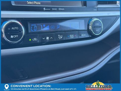 Used 2019 Toyota Highlander Plus w/ Carpet Mat Package (TMS) AWD/4WD image 23