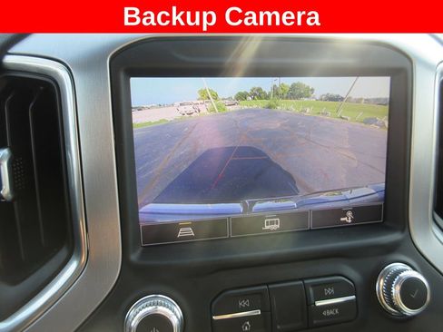 Certified 2021 GMC Sierra 1500 SLT w/ SLT Premium Package AWD/4WD image 17