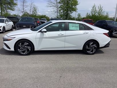 Certified 2025 Hyundai Elantra SEL