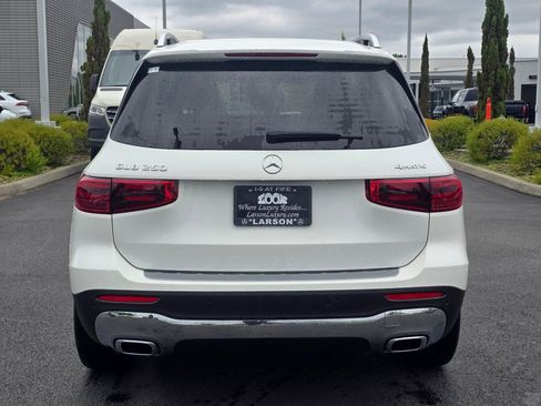 New 2026 Mercedes-Benz GLB 250 4MATIC image 5