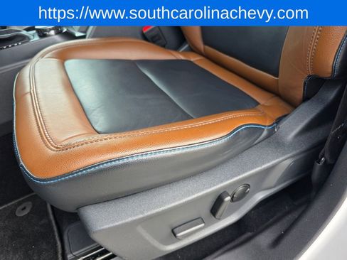 Used 2024 Ford Bronco Outer Banks image 13