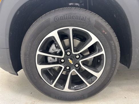 New 2026 Chevrolet TrailBlazer LT w/ LT Cold Weather Package FWD image 36