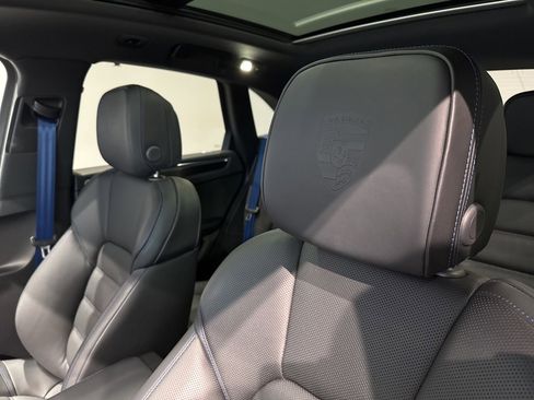 Used 2025 Porsche Macan GTS image 14