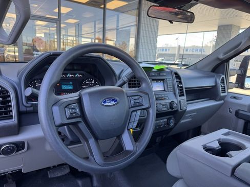 Used 2022 Ford F250 XL w/ Power Equipment Group image 7