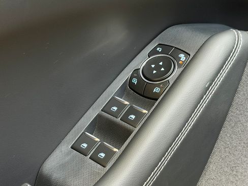 Used 2024 Ford Mustang Mach-E Premium RWD image 30