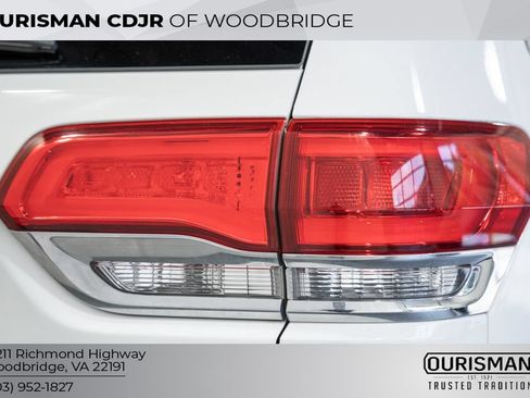 Used 2019 Jeep Grand Cherokee Limited AWD/4WD image 7