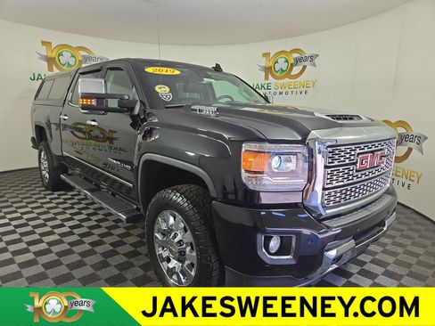 Used 2019 GMC Sierra 2500 Denali w/ Duramax Plus Package image 1