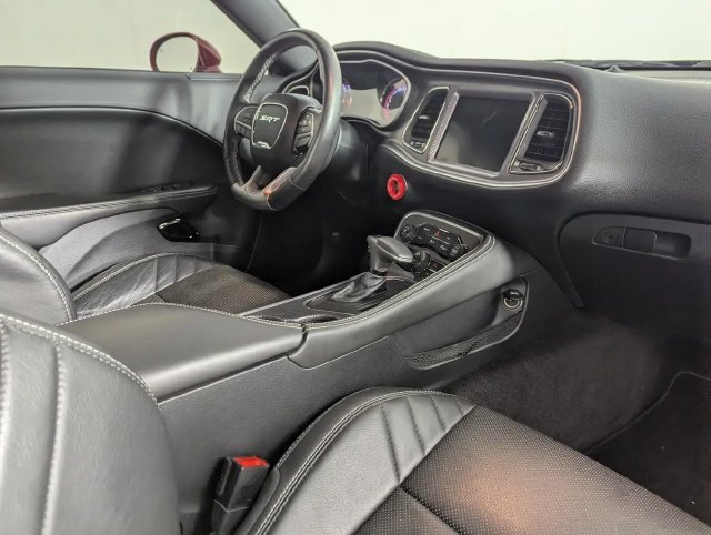 Used 2016 Dodge Challenger SRT Hellcat RWD image 20