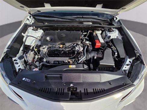 Used 2024 Toyota Camry LE image 31