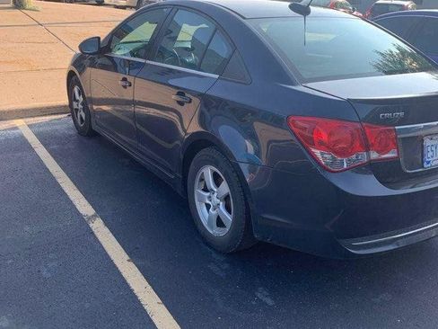 Used 2015 Chevrolet Cruze LT w/ Sun And Sound Package FWD image 2